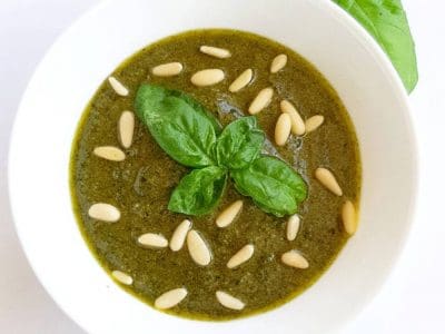 Pesto di basilico senza aglio e senza lattosio